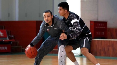 天山飞虎蓄势待发 红山脚下静候广厦