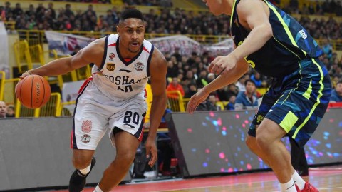 粤篮烽火再起时：铁血防守中的华丽进攻与传承