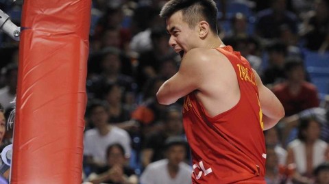 热血真性情！赵继伟憾失上篮后的自我鞭策