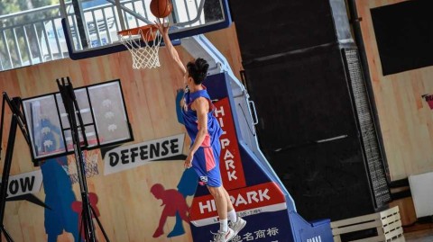 京城鸣锣，新星闪耀时：二〇一七CBA选秀对抗赛群英谱