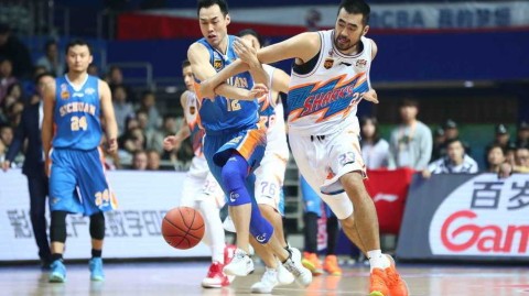 刘炜回家：上海滩的温情与战斗，大鲨鱼主场吞下四川品胜