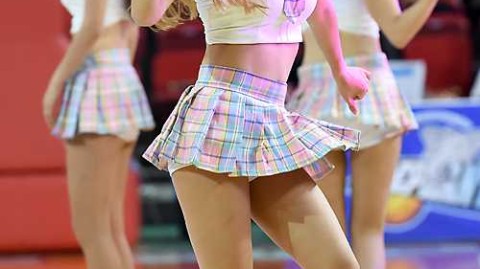 仁川体育馆的烈火青春：韩国啦啦队女郎如何用超短裙热舞点燃职业篮球赛场