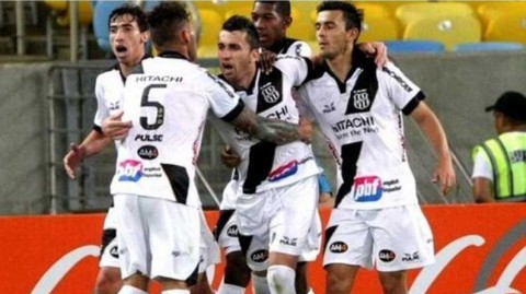 巴甲第7轮：瓦斯科达伽马3-2绝杀弗鲁米嫩塞，蒂亚戈·门德斯补时头槌制胜