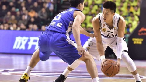 辽篮激战江苏，奥登五记大帽成内线屏障