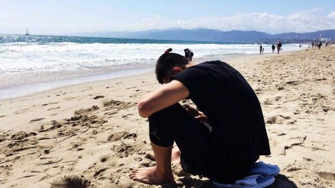 郭艾伦的美国特训日记：沙滩、烤苞米与篮球的快乐交响