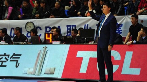 CBA新赛季烽烟起 新疆飞虎主场106比95击退吉林东北虎