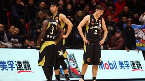 天山脚下宿命难违，李根二十三刀劈落山东四连胜