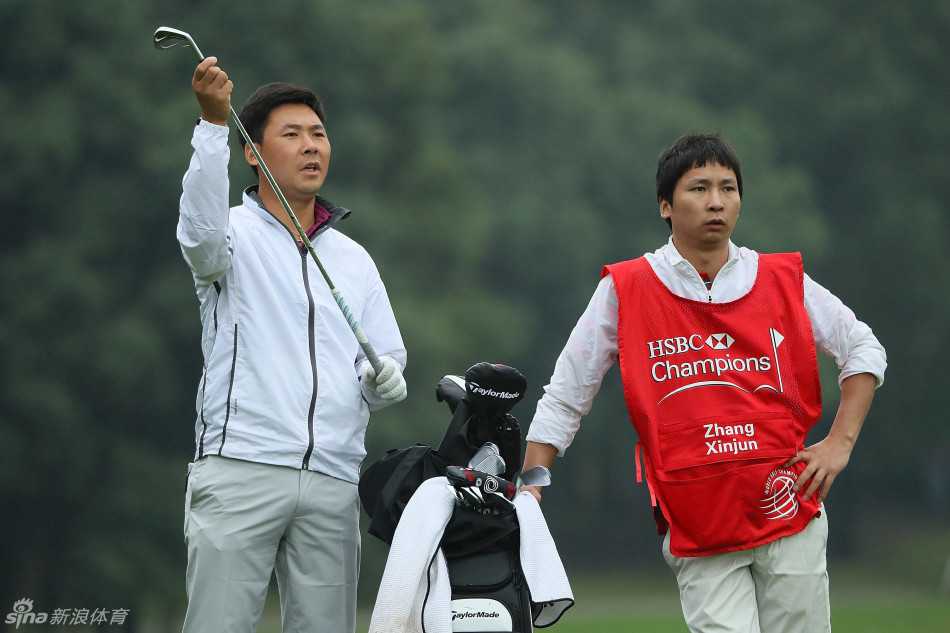 夕阳下的佘山球场美景如画，见证了今日的激烈角逐与明日的新希望