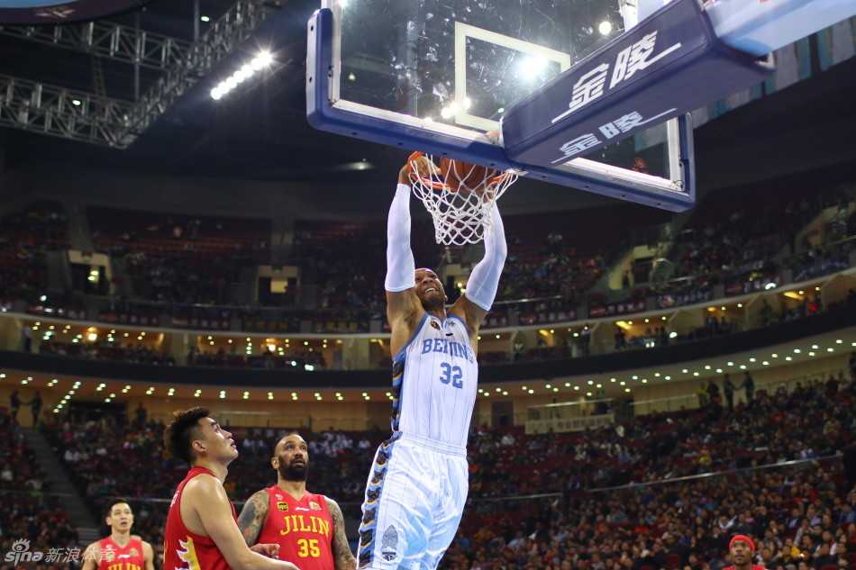 孙悦长臂锁天堑，遮天蔽日守防线