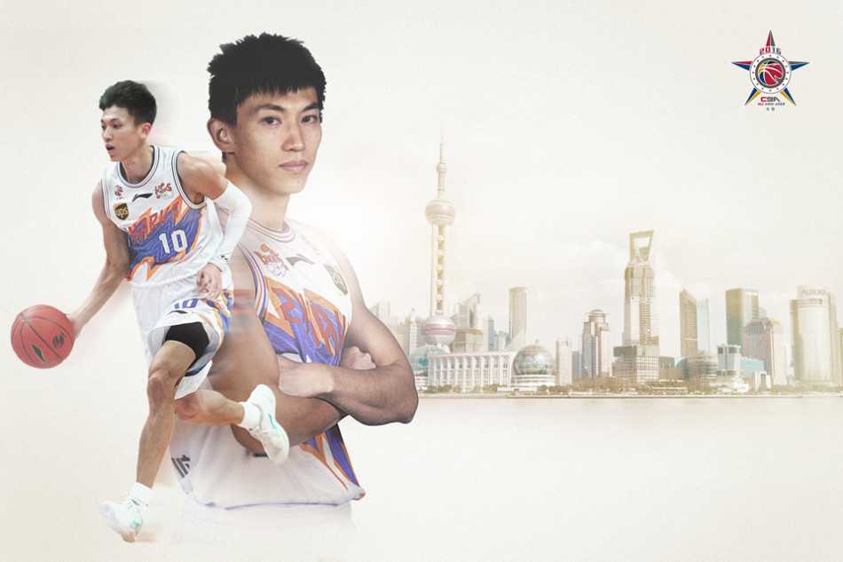 粤篮星辉耀莞邑,野獸聯哥領銜南區風雲 三分雨朱芳雨堅毅凝視,老而彌堅的他用精準投射回擊質疑,詮釋傳奇射手的風采。