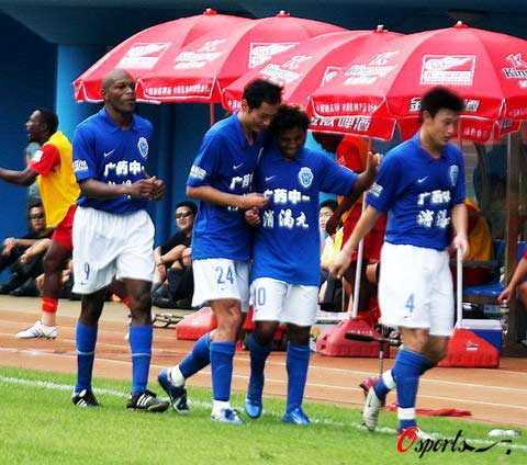 中超黑马遇阻中甲劲旅？重庆铜梁龙强势领跑，长春亚泰深陷降级泥潭