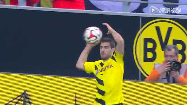 九人拜仁逼平勒沃库森，争议红牌与无效进球成德甲焦点