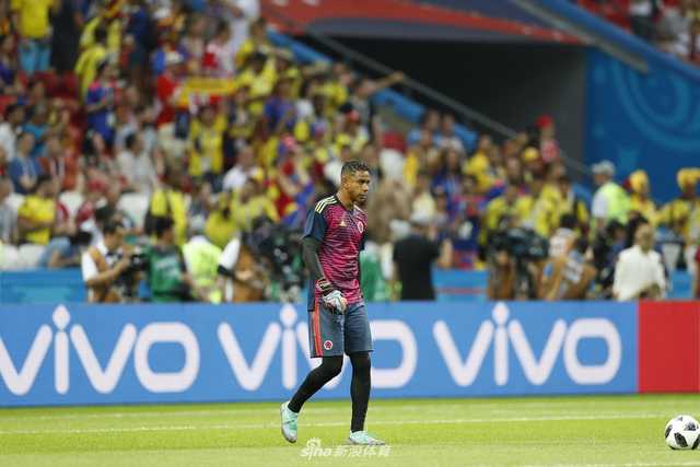 标题:世界杯生死战波兰0-3哥伦比亚 莱万哑火J罗两助攻 标题:世界杯生死战波兰0-3哥伦比亚 莱万哑火J罗两助攻