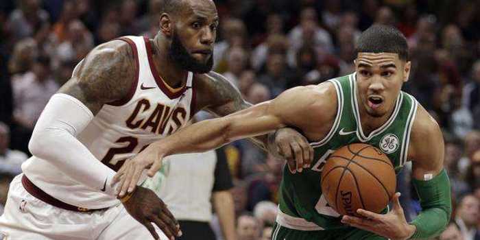 詹姆斯加时11分弑绿军 骑士终结联盟第一连胜