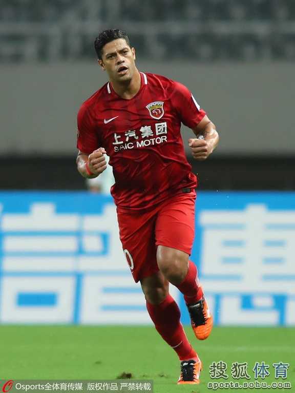 足协杯上港4-0权健，总比分4-3造史诗逆转