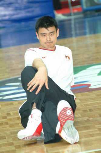 中国男篮78-75险胜伊朗：青年军上演15分逆转