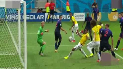 十人法国2-1力擒巴西 姆巴佩破门创纪录