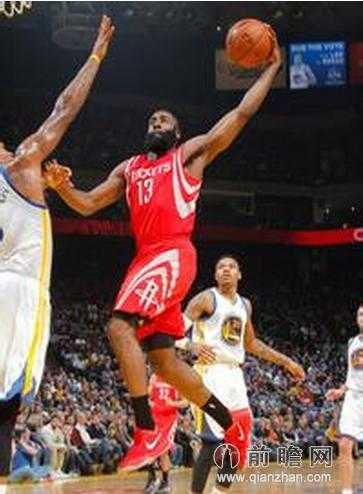 库里复出29分难救主！勇士1分惜败火箭