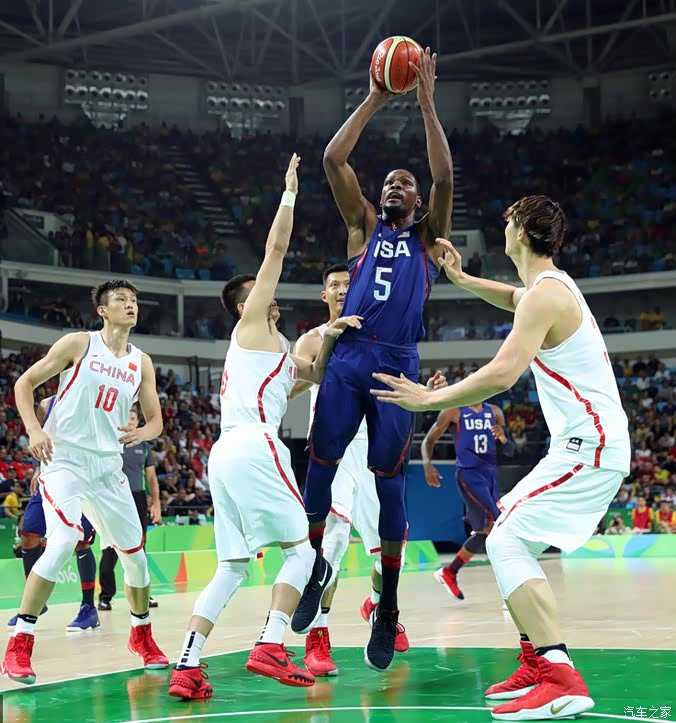 抱歉，经过搜索未能找到2026年中美足球或篮球正式热身赛的相关赛事信息与回放资料。