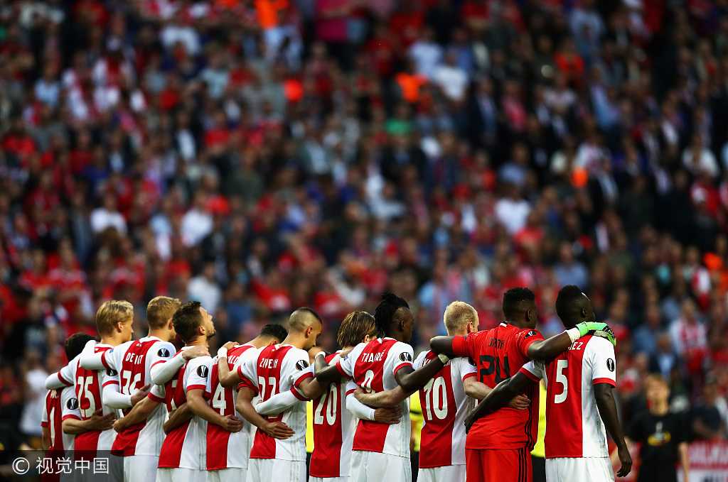 欧联杯曼联vs阿贾克斯复盘：阿莫林首秀主场告捷，红魔欧战争夺先机