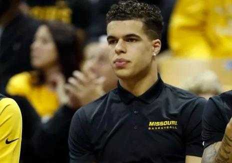 波特TKO贝托，血腥恶战定拳坛格局