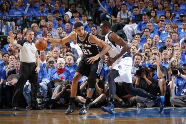 独行侠客场掀翻骑士，新星弗拉格27+10终结7连败