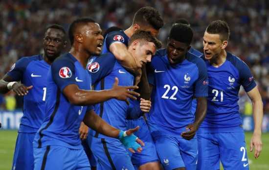 葡法0-0防守大战：姆巴佩哑火C罗难破门