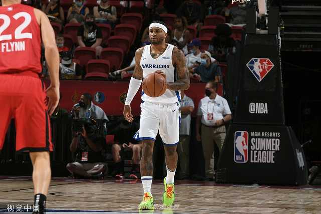 超级客场奏凯！勇士127-121险胜猛龙斩五连胜