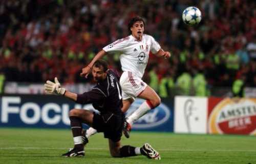 阿莱格里回归首秀开门红！莱奥一剑封喉AC米兰客场1-0卡利亚里登顶