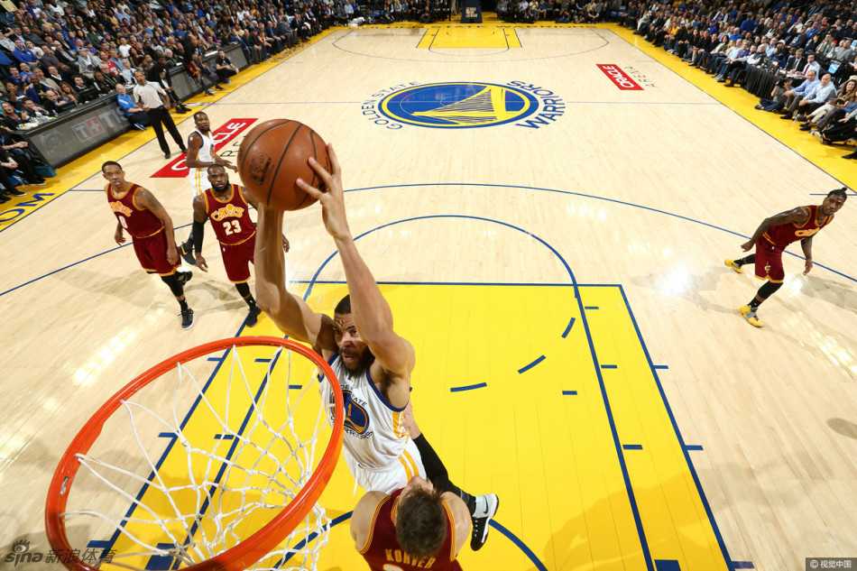 骑士客场118-111险胜勇士，哈登末节关键球定乾坤